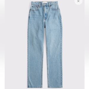 NWT Abercrombie & Fitch - Ultra High Rise 90s Straight Jean
